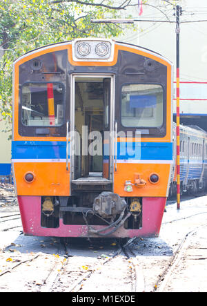 Train locomotive diesel. Banque D'Images