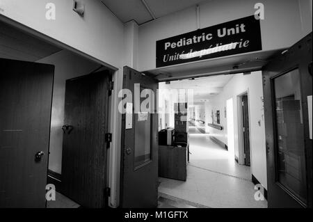 C'est l'une des nombreuses photos que j'ai prises à l'intérieur, après le Sudbury St. Joseph's Health Centre (l'ancien hôpital général) a fermé ses portes Banque D'Images