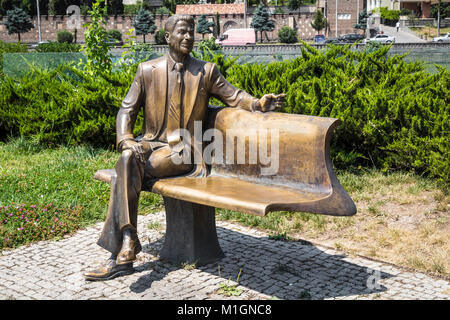 Tbilissi, Géorgie - 27, 2017 JULE : Monument à la 40e président américain Ronald Reagan a ouvert ses portes dans le parc de Rick dans la partie historique de Tbilissi sur Novem Banque D'Images