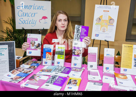 Miami Florida,Kendall,Baptist Health South Florida Hospital,soins de santé,femme,femme,homme de la santé Day,communauté médicale,éducation,information,femme Banque D'Images