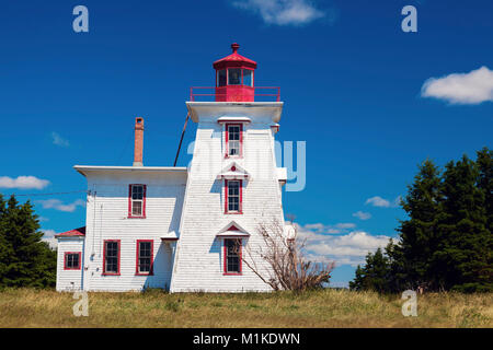 Le phare de blockhaus sur l'Île du Prince Édouard. Prince Edward Island, Canada. Banque D'Images