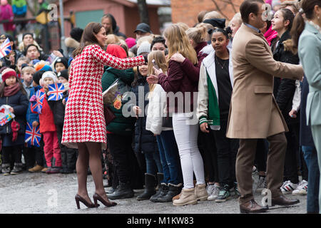 Stockholm, Suède, le 31 janvier, 2018. Le duc et la duchesse de Cambridge's Tour de Suède 30th-31th janvier,2018. À son Mattesusskolan - Matteus École./Alamy Live News Banque D'Images