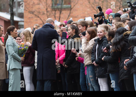 Stockholm, Suède, le 31 janvier, 2018. Le duc et la duchesse de Cambridge's Tour de Suède 30th-31th janvier,2018. À son Mattesusskolan - Matteus École./Alamy Live News Banque D'Images