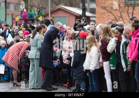 Stockholm, Suède, le 31 janvier, 2018. Le duc et la duchesse de Cambridge's Tour de Suède 30th-31th janvier,2018. À son Mattesusskolan - Matteus École./Alamy Live News Banque D'Images