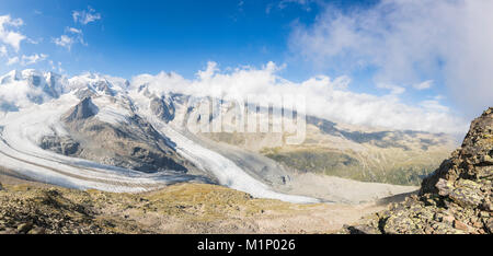 Vue panoramique de la Diavolezza et Pers glaciers, Saint Moritz, canton des Grisons, Engadine, Suisse, Europe Banque D'Images