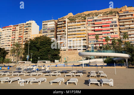 La plage de Postiguet, la Ville d'Alicante, Costa Blanca, Espagne, Europe Banque D'Images