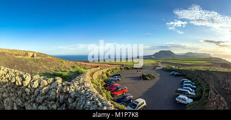Lanzarote, Espagne - 20 décembre 2016 : vue extérieure de El Mirador del Rio à Lanzarote. Situé à 400 mètres de haut, le Mirador del Rio a été créé par C Banque D'Images