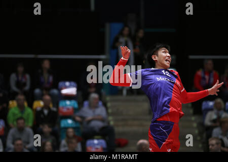 Issei Otake de United de volée au cours de la Bundesliga match de volley-ball entre United et VSWD powervolleys Rhein-Main salves à DUREN Ballsporthalle à Frankfurt am Main, Allemagne pour le réveillon du 28 sur 2018. Credit : Hirano et Yoshihige/AFLO/Alamy Live News Banque D'Images