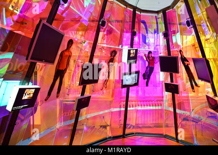 Berlin, Allemagne. Jan 31, 2018. Vue de l'intérieur de l'exposition à l'intérieur du Centre Anne Frank à Berlin, Allemagne, 31 janvier 2018. Credit : Soeren Stache/dpa/Alamy Live News Banque D'Images