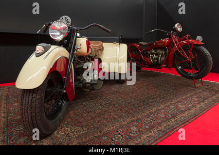 Torino, Italie. 1er février, 2018. Deux Scouts Indiens vintage motorcycles Crédit : Marco Destefanis/Alamy Live News Banque D'Images