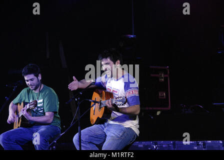 Estopa, les frères José Manuel Muñoz et David Muñoz en concert Banque D'Images