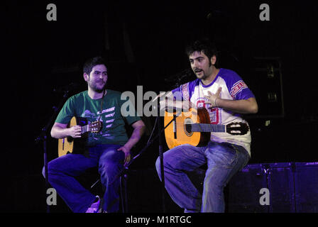 Estopa, les frères José Manuel Muñoz et David Muñoz en concert Banque D'Images