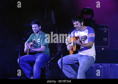 Estopa, les frères José Manuel Muñoz et David Muñoz en concert Banque D'Images