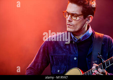 Le chanteur, guitariste et musicien John Mayer effectue un concert live au festival de musique norvégienne Bergenfest 2014. La Norvège, 15/06 2014. Banque D'Images