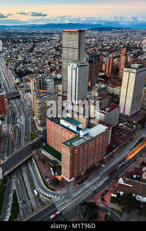 BOGOTA, COLOMBIE - 3 janvier 2015 : une vue de la ville de Bogota à partir du haut de l'édifice Colpatria. Banque D'Images