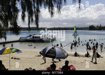 Sur la route de Mahebourg, dans le sud-est de l'Île Maurice, Blue Bay est un must-stop-par plage ! Banque D'Images