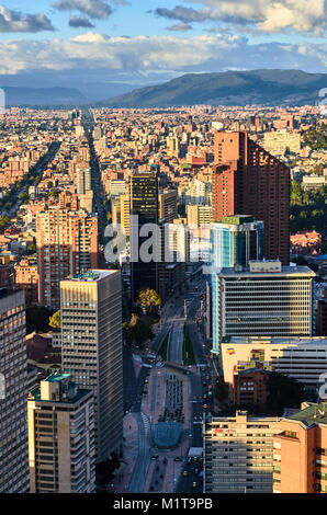 BOGOTA, COLOMBIE - 3 janvier 2015 : une vue de la ville de Bogota à partir du haut de l'édifice Colpatria. Banque D'Images