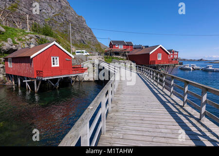 Å, un petit village de pêcheurs spécialisés dans stockfish, avec des maisons en bois rouge, archipel des Lofoten Moskenes, comté de Nordland, Norvège, Banque D'Images