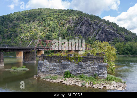 Le Baltimore & Ohio Railroad Crossing, Potomac River, West Virginia, United States. Banque D'Images