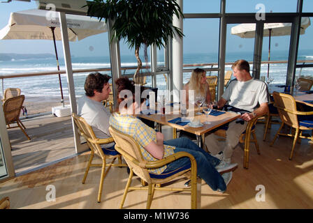 Newquay, Cornwall montrant la plage de Fistral Banque D'Images