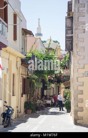 À Pigadi Taverna, Xanthoudidou Street, Old Town, Rethymnon (Rethymnon), Rethimno Région, la crète (Kriti), Grèce Banque D'Images