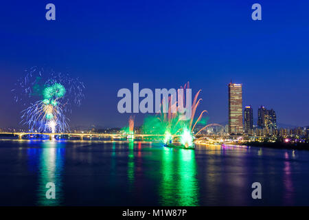 Séoul Firework festival en 2017, un magnifique spectacle d'artifice. 062 Banque D'Images