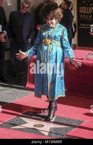 Los Angeles, Californie, USA. 1er février, 2018. L'actrice italienne Gina Lollobrigida assiste à son Walk of Fame de Hollywood Star cérémonie où elle a été la récipiendaire de la 2,628ème étoile sur le Hollywood Walk of Fame dans la catégorie des Motion Pictures à Los Angeles. Ringo : crédit Chiu/ZUMA/Alamy Fil Live News Banque D'Images