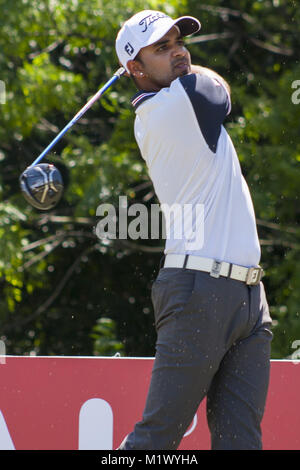 Shah Alam, Kuala Lumpur, Malaisie. 3, 2018. H Khalin Joshi est vu un tir du trou no 15 au Championnat 2018 Maybank.Le championnat de golf 2018 Maybank symposium est organisé au 1er au 4 février à Saujana Golf & Country Club. Credit : Faris Hadziq/SOPA/ZUMA/Alamy Fil Live News Banque D'Images