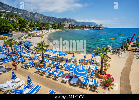 France, Alpes-Maritime, département de la Côte d'Azur, Menton, Baie des Fourmis, plage privée de l'hôtel Royal-Riviera, Beaulieu-sur-Mer, Saint-Jean-Cap-Fe Banque D'Images