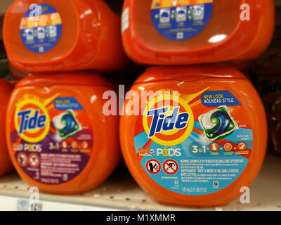 Les emballages de détergent Tide Pods dans un supermarché de New York, le jeudi 25 janvier 2018. Photo illustration. (Â© Richard B. Levine) Banque D'Images