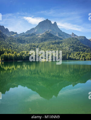 Le Pic du Midi d'Ossau, vallée d'Ossau, Pyrénées, France Banque D'Images