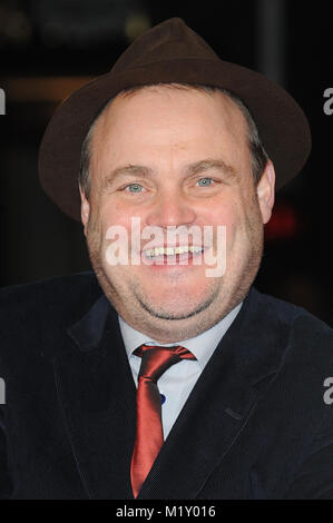 Al Murray assiste à la première mondiale de la Harry Hill Film en vue de Leicester Square à Londres. 19 décembre 2013 © Paul Treadway Banque D'Images