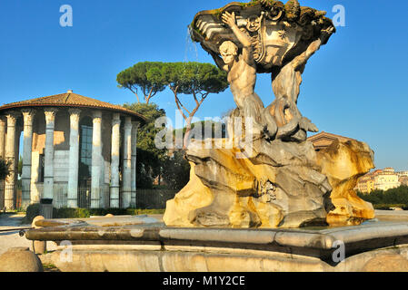 Le Temple d'Hercule Victor, avec la fontaine du Triton, Rome Banque D'Images