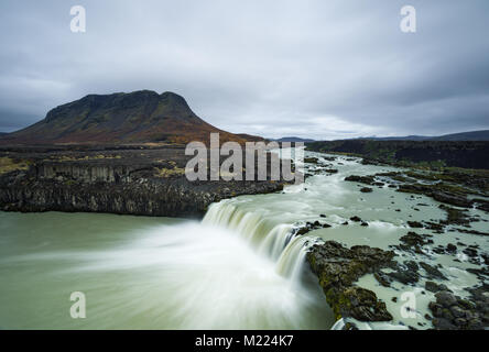 Les voleurs ou Thjofafoss falls cascade aux Mt Burfell sur l'image à l'automne, le Centre de l'Islande Banque D'Images