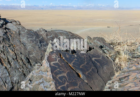 Les peintures rupestres de nomades anciens de l'Asie centrale Banque D'Images