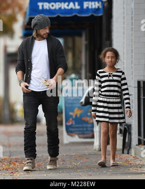 Gabriel Aubry et sa fille Nahla Aubry allez déjeuner ensemble comprend : Gabriel Aubry, Nahla Aubry Où : Los Angeles, California, United States Quand : 04 Jan 2018 Credit : WENN.com Banque D'Images