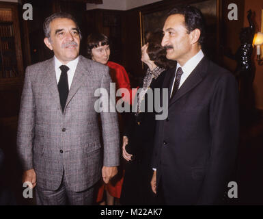 GABRIEL GARCIA MARQUEZ, Prix Nobel de la réunion avec le politicien turc Bülent Ecevit à Harpsund Le Premier ministre suédois summer residence 19 Banque D'Images