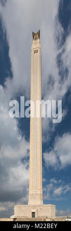 Houston, Texas - Le Monument San Jacinto, un 567-pied grand monument indiquant la bataille de 1836 qui a obtenu son indépendance du Mexique pour la République de T Banque D'Images