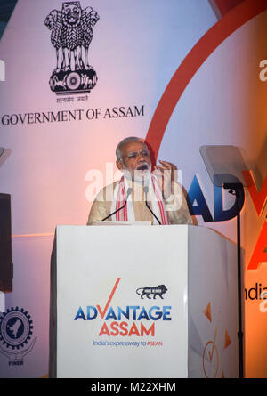 Guwahati, Inde. 06Th Feb 2018. Premier Ministre de l'Inde Narendra Modi traite au profit de l'Assam- Global Investors 2018 Sarusajai au sommet du stade. Crédit : David Talukdar/Pacific Press/Alamy Live News Crédit : PACIFIC PRESS/Alamy Live News Banque D'Images