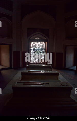 L'intérieur du réseau en plus de mihrab Humayum's Tomb, Delhi, Inde Banque D'Images