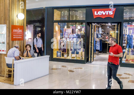 levis store moa