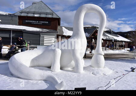 Breckenridge, Colorado, USA : Jan 28, 2018 : 'Egosaur» 2018 sculpture sur neige Banque D'Images