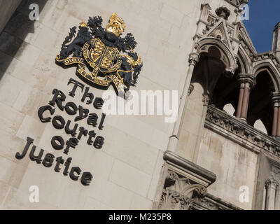 Les cours royales de justice dans le centre de Londres Banque D'Images