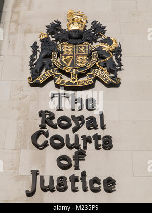 Les cours royales de justice dans le centre de Londres Banque D'Images