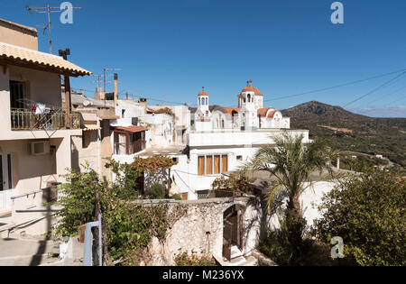 L'église St George à Kritsa, Crète, Grèce, octobre 2017. L'église est sur la pente inférieure de la montagnes Dikti, est de la Crète. Banque D'Images