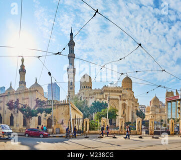 Alexandrie, Egypte - le 17 décembre 2017 : la mosquée avec ses principaux monuments - Al Imam Busiri mosquée, Abu al-Abbas al-Mursi et mosquée Sidi Yaqut Banque D'Images