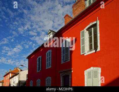 Journée ensoleillée à Tarbes, Street View, l'été. Eupeptic et optimiste. La France. Banque D'Images