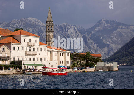 Ville de Perast dans la baie de Kotor, Monténégro Banque D'Images