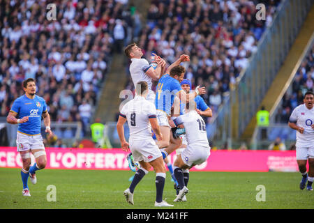 Rome, Italie. Le 04 février 2018. L'aile de l'Angleterre Jonny peut attrape la balle en l'air dans le match contre l'Italie au championnat 208 6 NatWest Massimiliano Carnabuci/Alamy Live News Banque D'Images