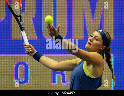 Saint-pétersbourg, Russie. 4e Mar, 2018. La Russie. Saint-pétersbourg. Le 4 février 2018. Tennis. ''St.Petersburg Ladies Trophy 2018''. Christina Mladenovic (France) en finale de la femelle des célibataires de Saint-pétersbourg Ladies Trophy 2018 tournoi contre Petra Kwitowa Crédit : Andrey Pronin/ZUMA/Alamy Fil Live News Banque D'Images